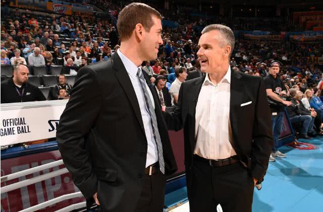 是锦上添花 是锦上添花